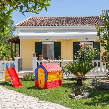 Karia Holiday Home Lefkími Kültér fotó
