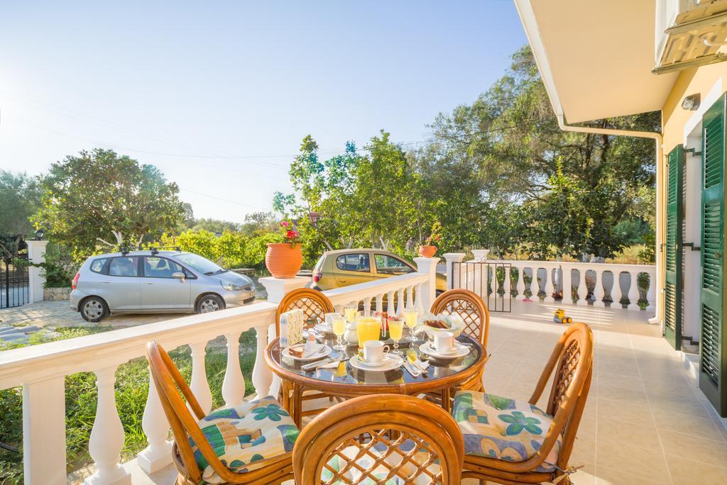 Karia Holiday Home Lefkími Kültér fotó