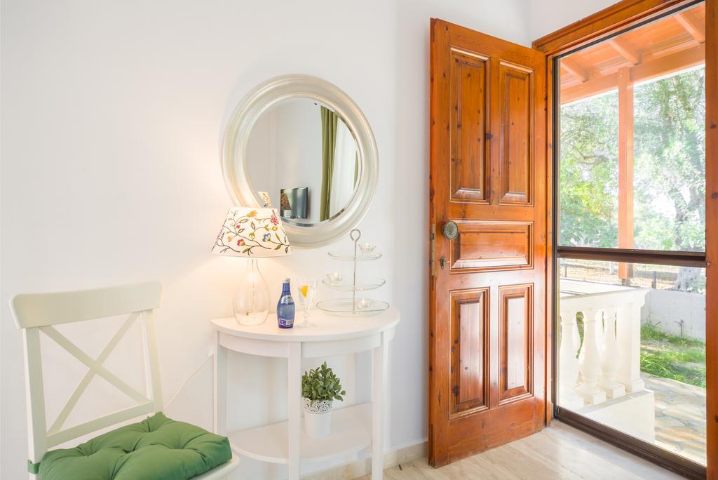 Karia Holiday Home Lefkími Kültér fotó