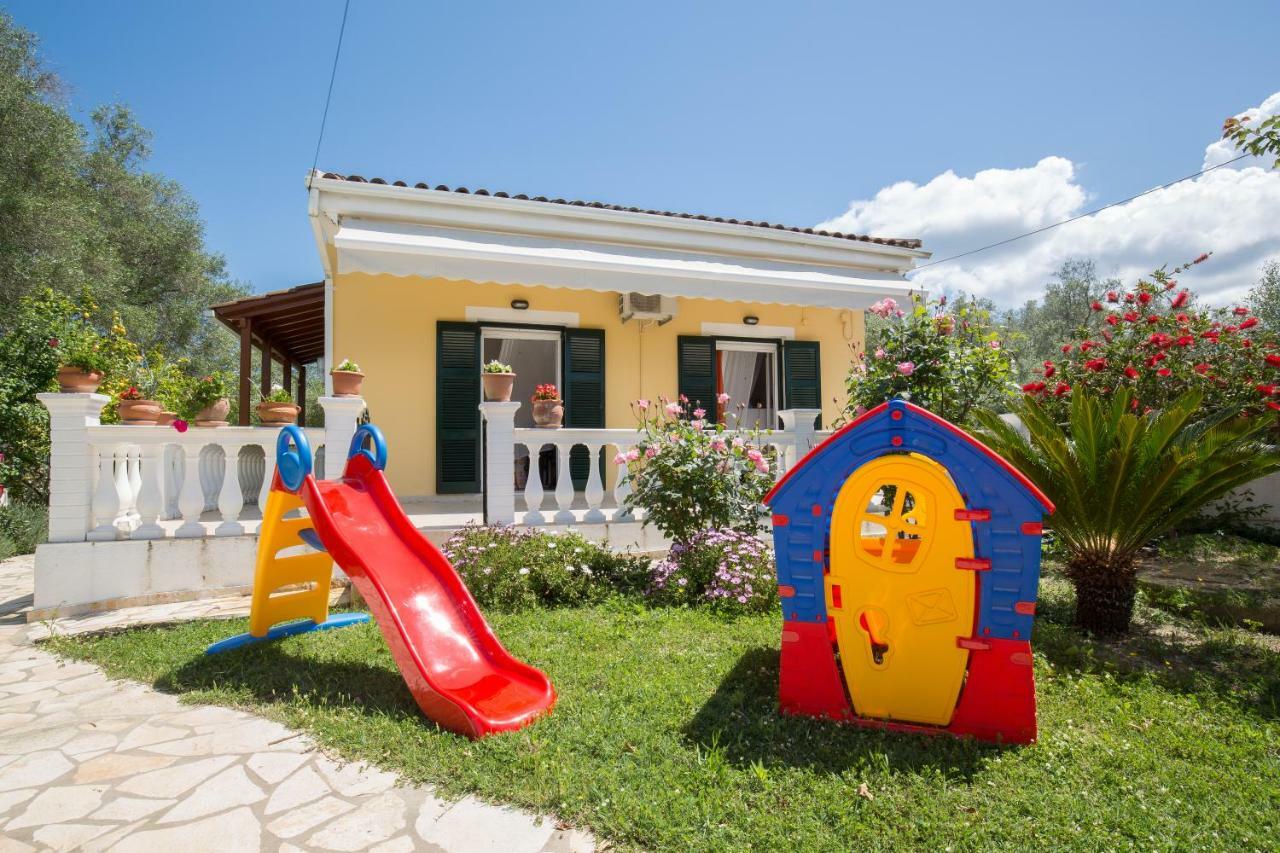 Karia Holiday Home Lefkími Kültér fotó