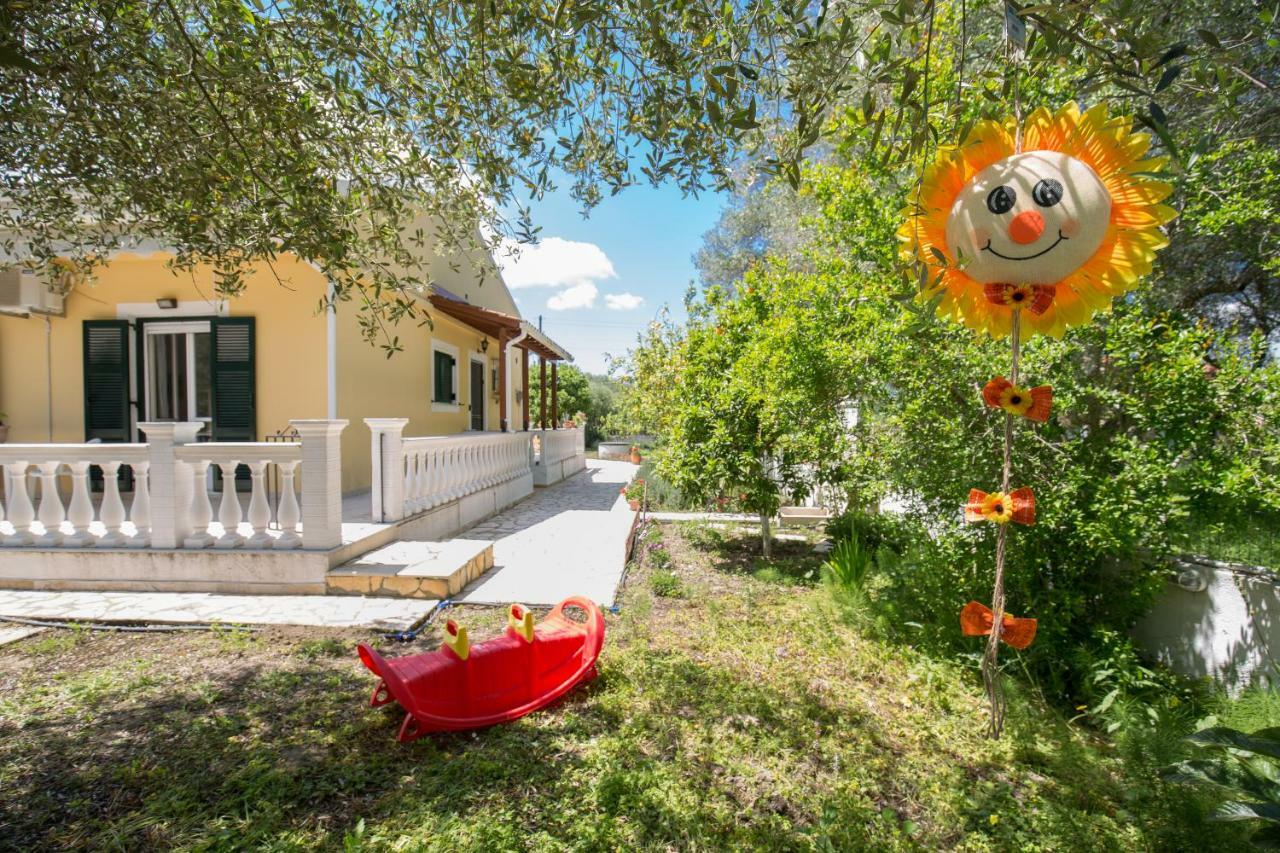 Karia Holiday Home Lefkími Kültér fotó